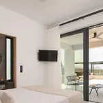 Caelum With Heated Pool, By Hellocrete * Rethymno (Crete)