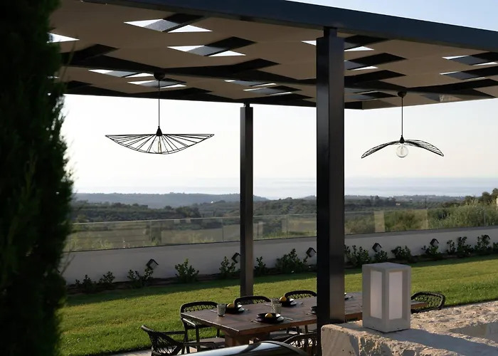 Caelum With Heated Pool, By Hellocrete