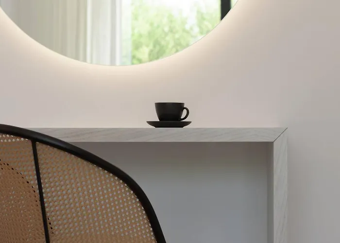 Caelum With Heated Pool, By Hellocrete Rétino