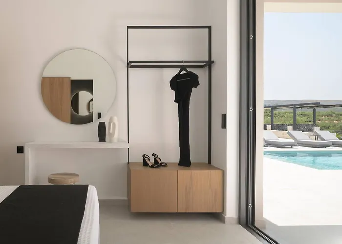 Caelum With Heated Pool, By Hellocrete * Rétino