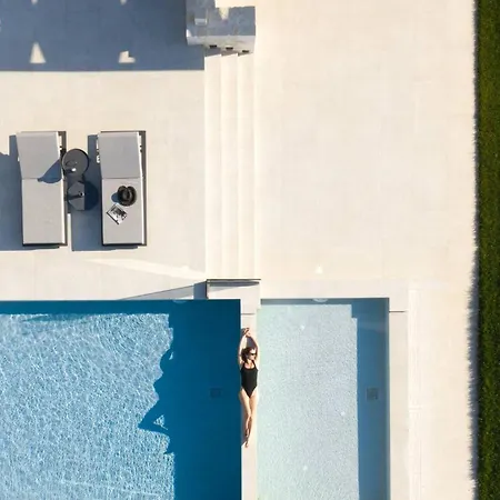 Caelum With Heated Pool, By Hellocrete