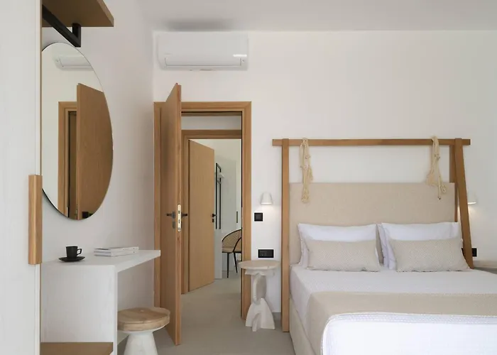 Willa Caelum With Heated Pool, By Hellocrete